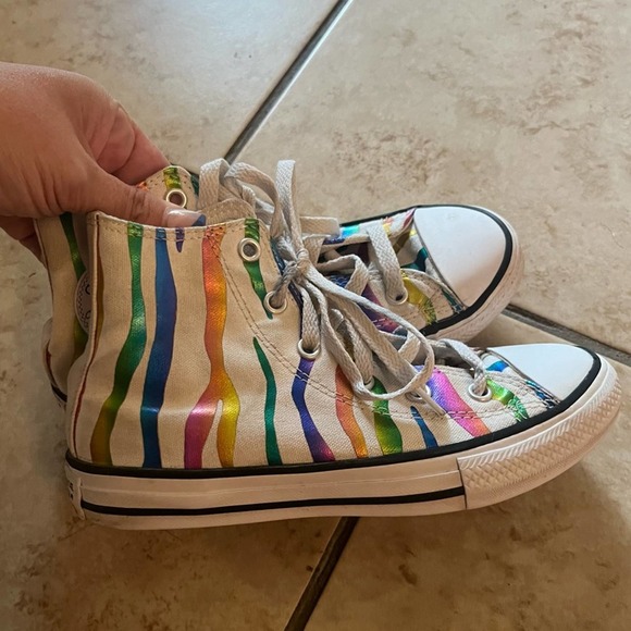 Converse All Star girls metallic rainbow zebra high top sneakers size 1 - Picture 3 of 6